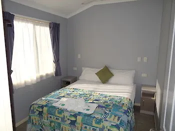 Hotel Lake Maraboon Holiday Village Emerald