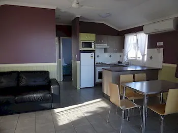 Lake Maraboon Holiday Village Emerald Australia