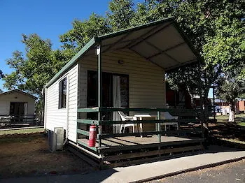 Lake Maraboon Holiday Village Emerald